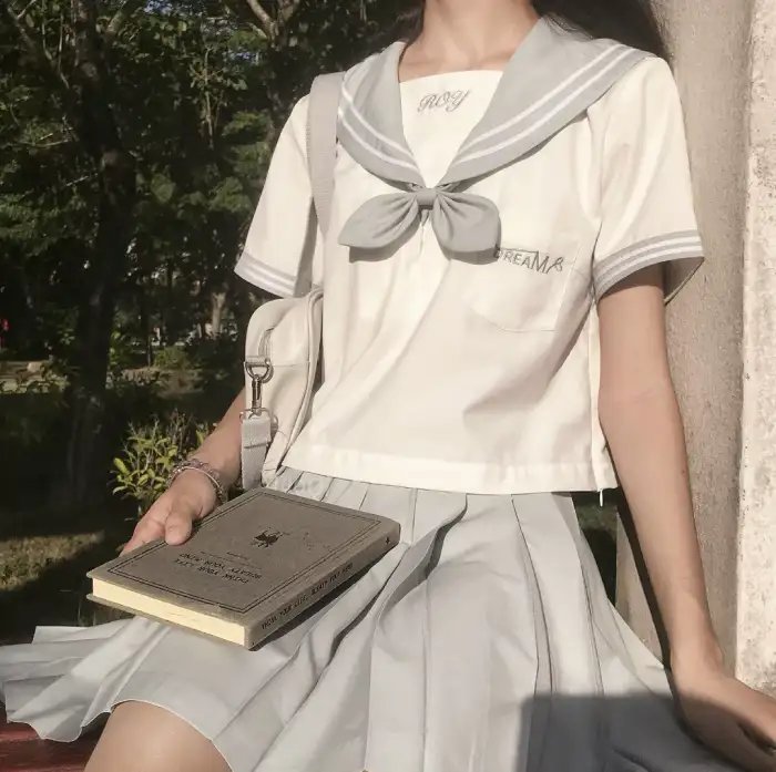 顾盼生香